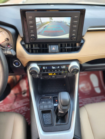 Toyota RAV 4 2019/ White LHD Petrol AT SUV Crossover 2WD view 7