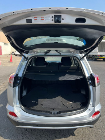 Toyota RAV 4 2016/ Silver LHD Hybrid AT SUV Crossover 4WD