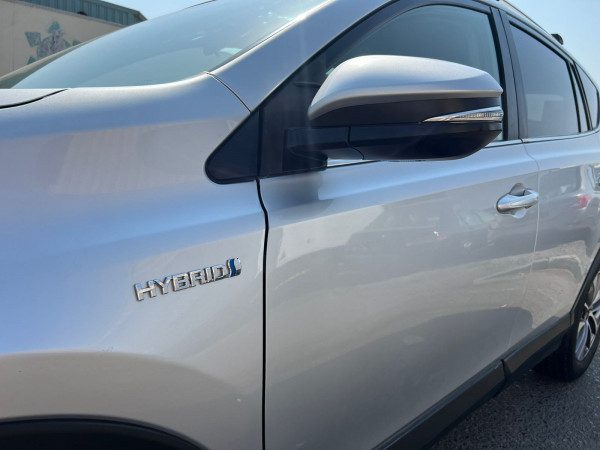 Toyota RAV 4 2016/ Silver LHD Hybrid AT SUV Crossover 4WD view 15
