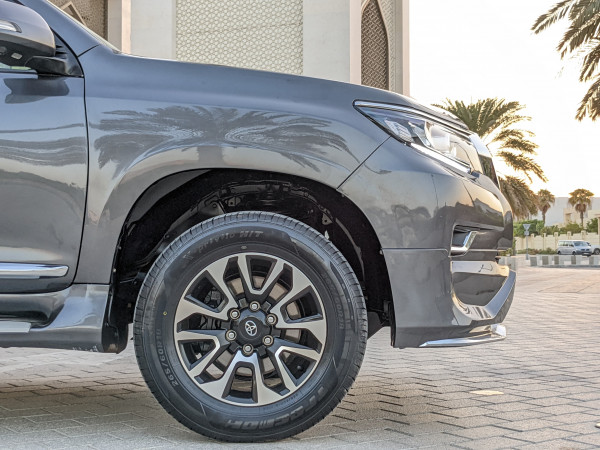Toyota LAND CRUISER PRADO 2016  Grey LHD Petrol AT SUV 4WD view 20
