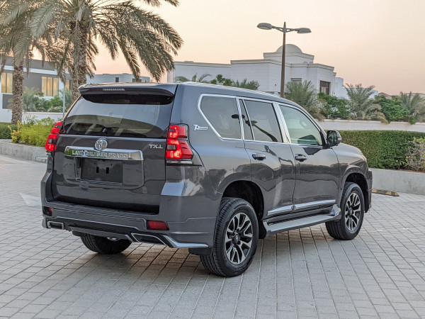 Toyota LAND CRUISER PRADO 2016  Grey LHD Petrol AT SUV 4WD view 23