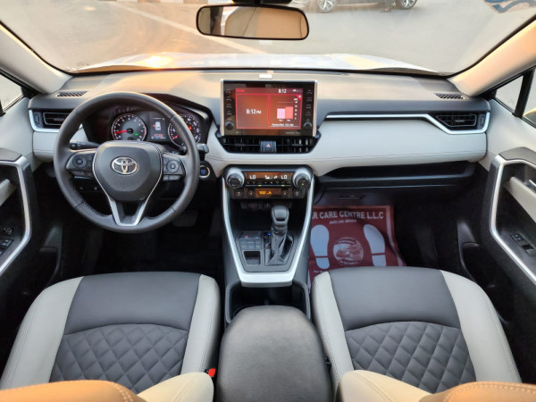 Toyota RAV 4 2022/ Black LHD Petrol AT SUV Crossover 4WD view 2