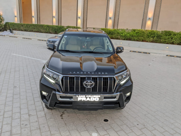Toyota LAND CRUISER PRADO 2021/ Black LHD Petrol AT SUV 4WD view 2