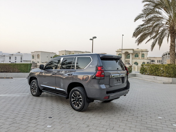 Toyota LAND CRUISER PRADO 2011  Grey LHD Petrol AT SUV 4WD view 3