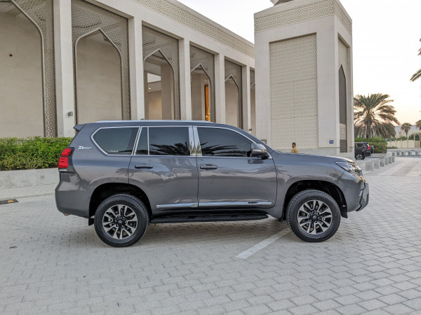 Toyota LAND CRUISER PRADO 2011  Grey LHD Petrol AT SUV 4WD view 8