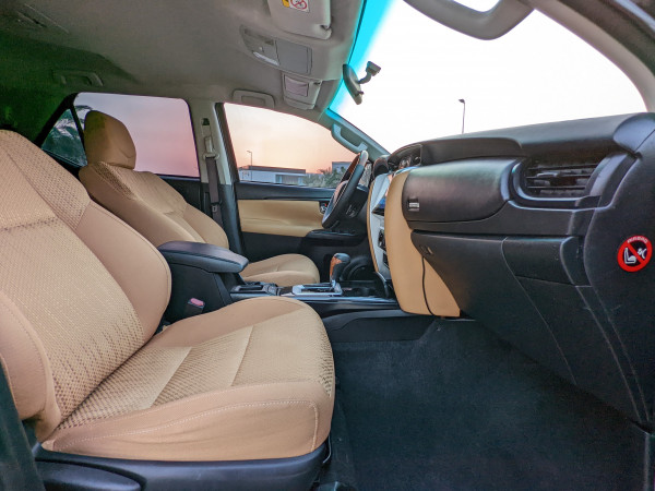 Toyota Fortuner 2016/ Black LHD Petrol AT SUV 4WD view 6