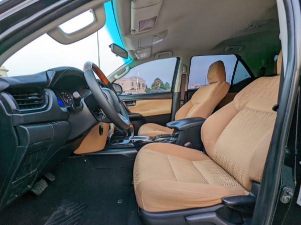 Toyota Fortuner 2016/ Black LHD Petrol AT SUV 4WD view 10