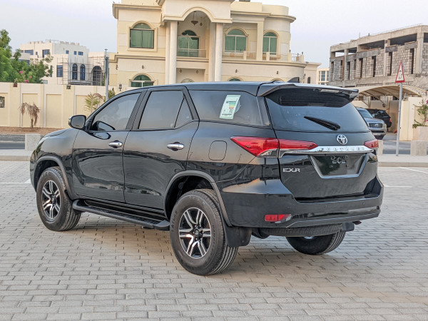 Toyota Fortuner 2016/ Black LHD Petrol AT SUV 4WD view 19