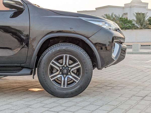Toyota Fortuner 2016/ Black LHD Petrol AT SUV 4WD view 22