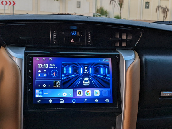 Toyota Fortuner 2016/ Black LHD Petrol AT SUV 4WD view 23