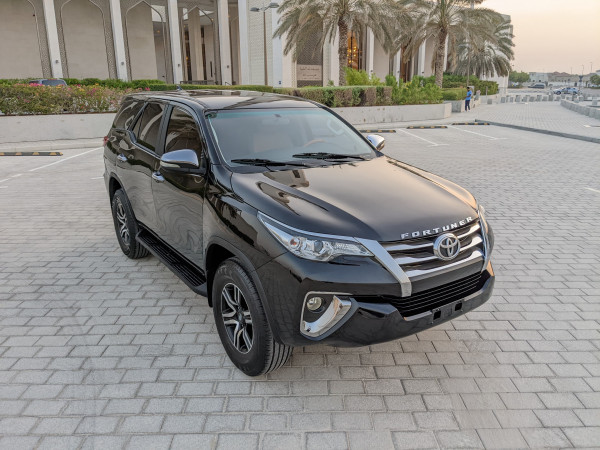 Toyota Fortuner 2016/ Black LHD Petrol AT SUV 4WD view 33