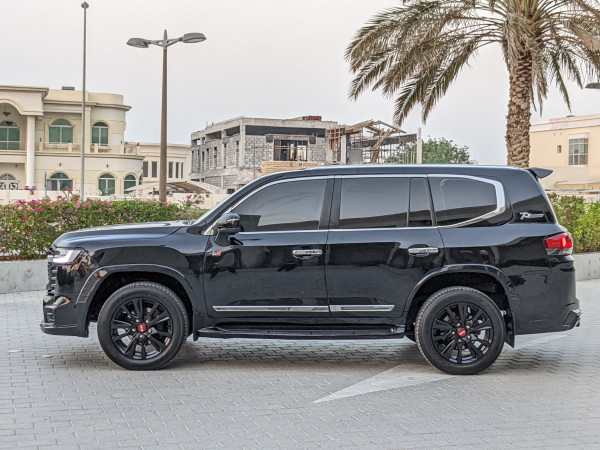 Toyota Land Cruiser 2011/ Black LHD Petrol AT SUV 4WD view 3