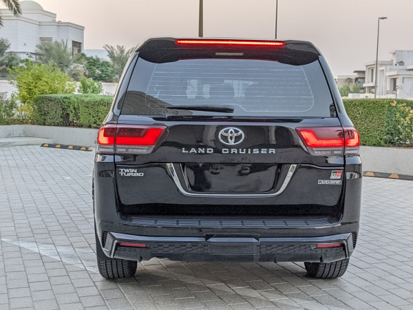 Toyota Land Cruiser 2011/ Black LHD Petrol AT SUV 4WD view 9