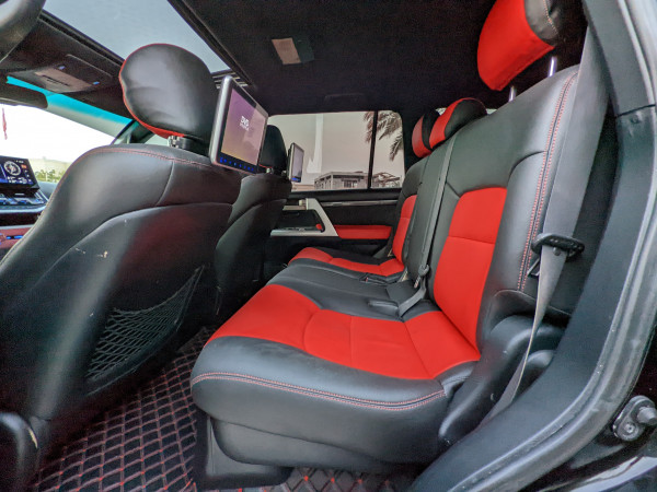 Toyota Land Cruiser 2011/ Black LHD Petrol AT SUV 4WD view 31