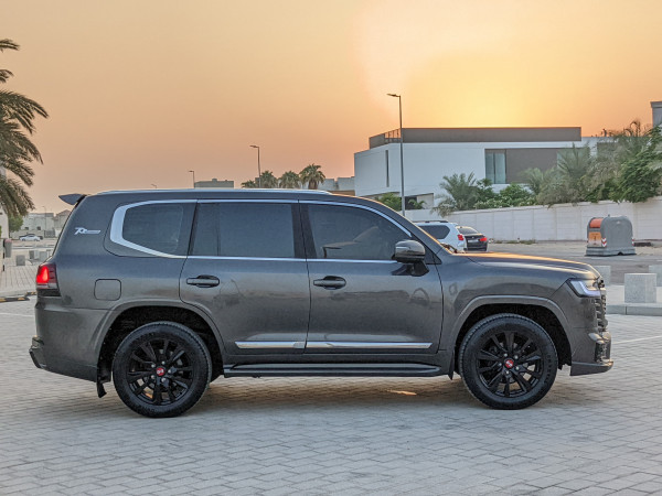 Toyota Land Cruiser 2011  Grey LHD Petrol AT SUV 4WD view 19