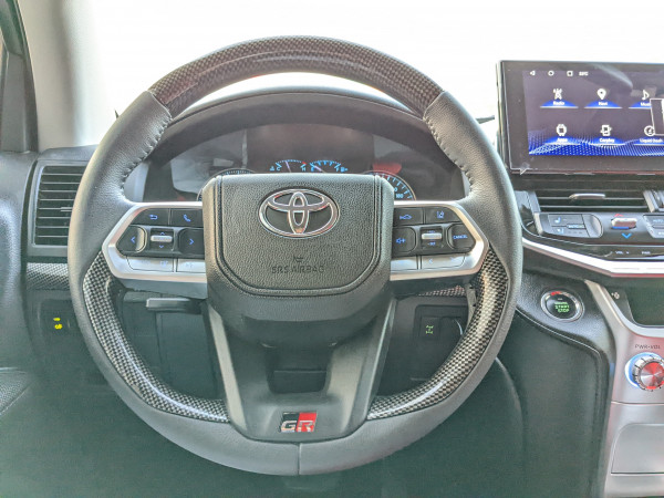 Toyota Land Cruiser 2011  Grey LHD Petrol AT SUV 4WD view 26