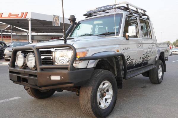 Toyota Land Cruiser Pickup 2013/ Silver RHD Diesel MT Pickup 4WD view 43