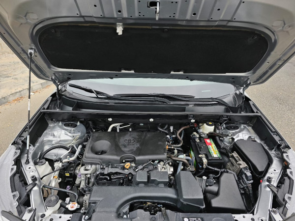Toyota RAV 4 2022/ Silver LHD Petrol AT SUV Crossover 2WD view 15