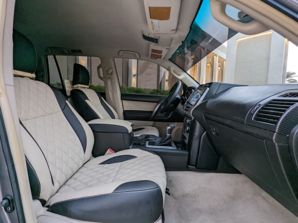 Toyota LAND CRUISER PRADO 2012  Grey LHD Petrol AT SUV 4WD view 19