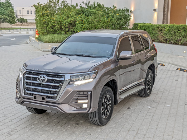 Toyota LAND CRUISER PRADO 2012  Grey LHD Petrol AT SUV 4WD view 31