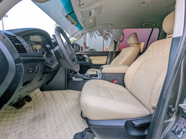 Toyota Land Cruiser 2013  Grey LHD Petrol AT SUV 4WD view 16