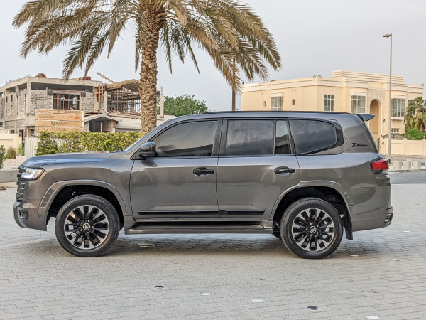Toyota Land Cruiser 2013  Grey LHD Petrol AT SUV 4WD view 23
