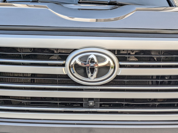 Toyota Land Cruiser 2014/ Grey LHD Petrol AT SUV 4WD view 6