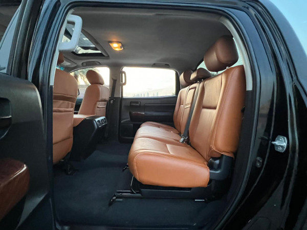 Toyota Tundra 2011/ Black LHD Petrol AT Pickup 4WD view 10