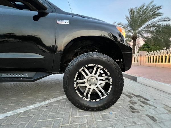 Toyota Tundra 2011/ Black LHD Petrol AT Pickup 4WD view 12