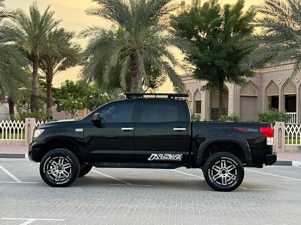 Toyota Tundra 2011/ Black LHD Petrol AT Pickup 4WD view 14