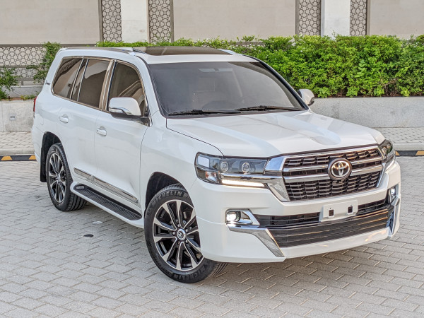 Toyota Land Cruiser 2014/ White LHD Petrol AT SUV 4WD view 5