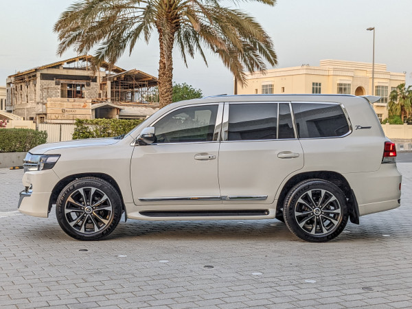 Toyota Land Cruiser 2014/ White LHD Petrol AT SUV 4WD view 9