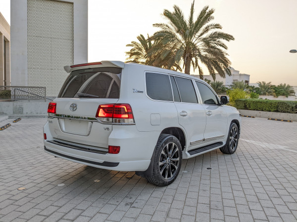 Toyota Land Cruiser 2014/ White LHD Petrol AT SUV 4WD view 11