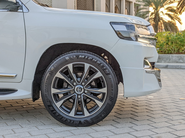 Toyota Land Cruiser 2014/ White LHD Petrol AT SUV 4WD view 12
