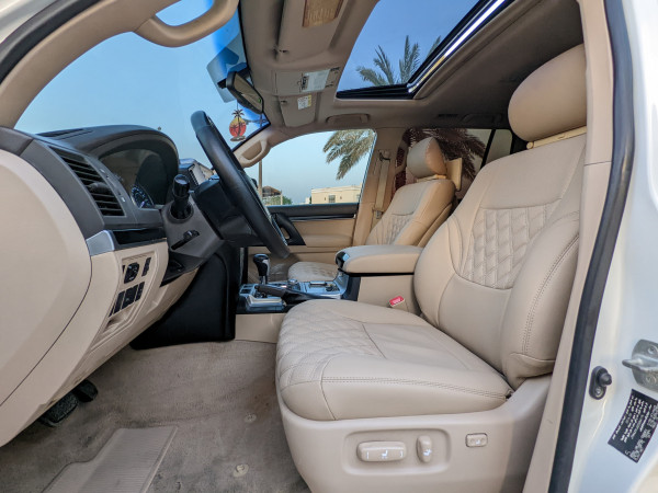 Toyota Land Cruiser 2014/ White LHD Petrol AT SUV 4WD view 23