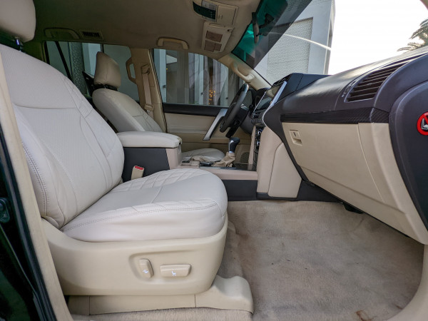 Toyota LAND CRUISER PRADO 2015  Black LHD Petrol AT SUV 4WD view 10