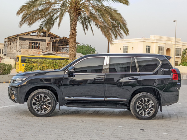 Toyota LAND CRUISER PRADO 2015  Black LHD Petrol AT SUV 4WD view 21