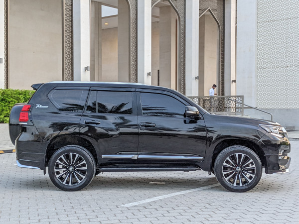 Toyota LAND CRUISER PRADO 2011  Black LHD Petrol AT SUV 4WD view 23