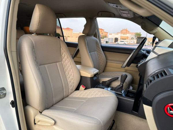 Toyota LAND CRUISER PRADO 2016/ White LHD Petrol AT SUV 4WD view 22