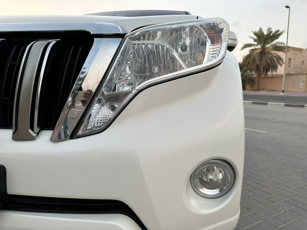 Toyota LAND CRUISER PRADO 2016/ White LHD Petrol AT SUV 4WD view 28