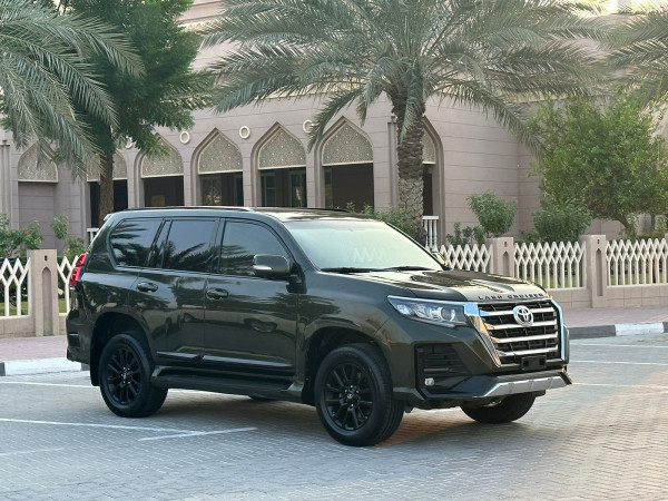 Toyota LAND CRUISER PRADO 2010  Green LHD Petrol AT SUV 4WD view 25