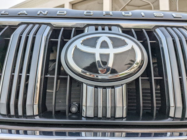 Toyota LAND CRUISER PRADO 2011  Black LHD Petrol AT SUV 4WD view 6