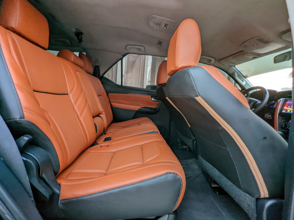 Toyota Fortuner 2016  Black LHD Petrol AT SUV 4WD view 9
