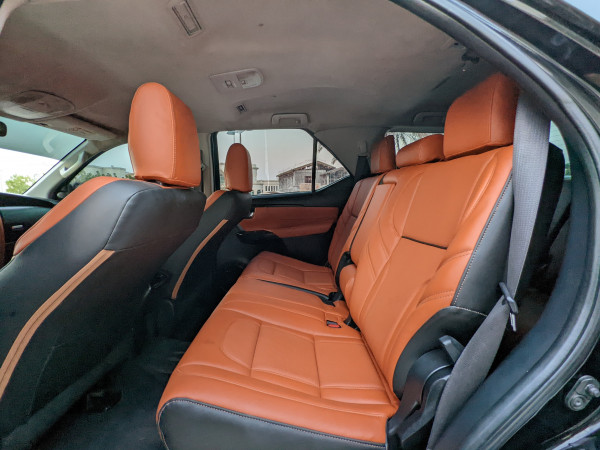 Toyota Fortuner 2016  Black LHD Petrol AT SUV 4WD view 13