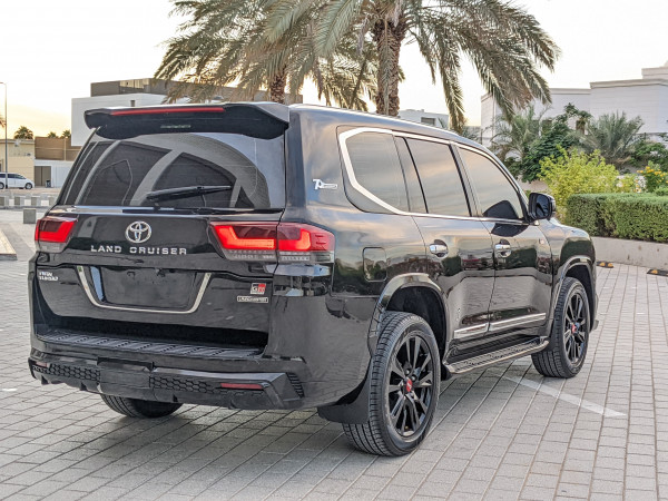 Toyota Land Cruiser 2009  Black LHD Petrol AT SUV 4WD view 2