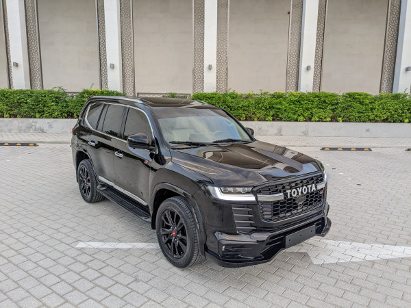 Toyota Land Cruiser 2009  Black LHD Petrol AT SUV 4WD view 3