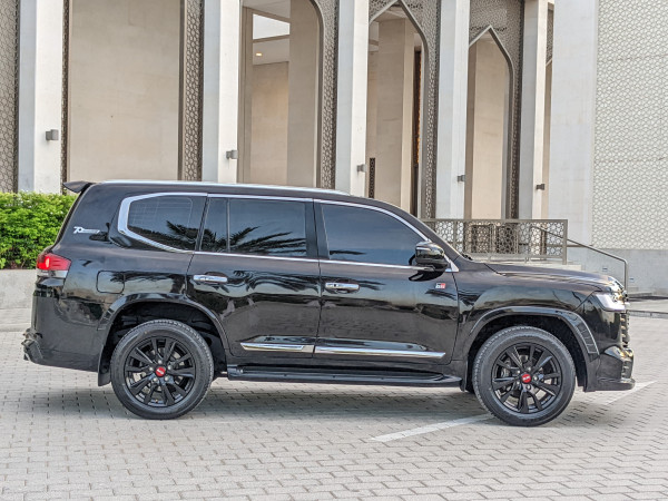Toyota Land Cruiser 2009  Black LHD Petrol AT SUV 4WD view 5