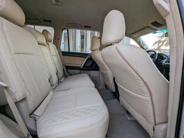 Toyota LAND CRUISER PRADO 2011  White LHD Petrol AT SUV 4WD view 6