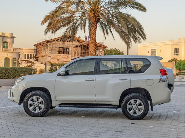 Toyota LAND CRUISER PRADO 2011  White LHD Petrol AT SUV 4WD view 12