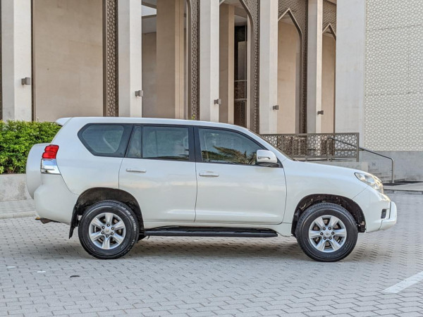 Toyota LAND CRUISER PRADO 2011  White LHD Petrol AT SUV 4WD view 16